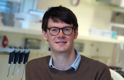 Georg Hochberg, Leiter der Max-Planck-Forschungsgruppe „Evolutionary Biochemistry“ am Marburger Max-Planck-Institut für terrestrische Mikrobiologie in Marburg.