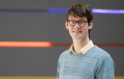 Dr. Georg Hochberg leitet seit 2019 die Forschungsgruppe „Evolutionäre Biochemie“ am Max-Planck-Institut für terrestrische Mikrobiologie.